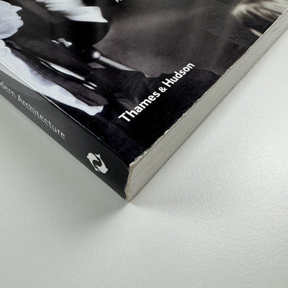 Words and Buildings. A Vocabulary of Modern Architecture by Adrian Forty | Thames & Hudson, 2012