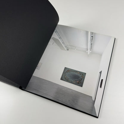 Michael Raedecker – Show | Hauser & Wirth exhibition catalogue, 2005