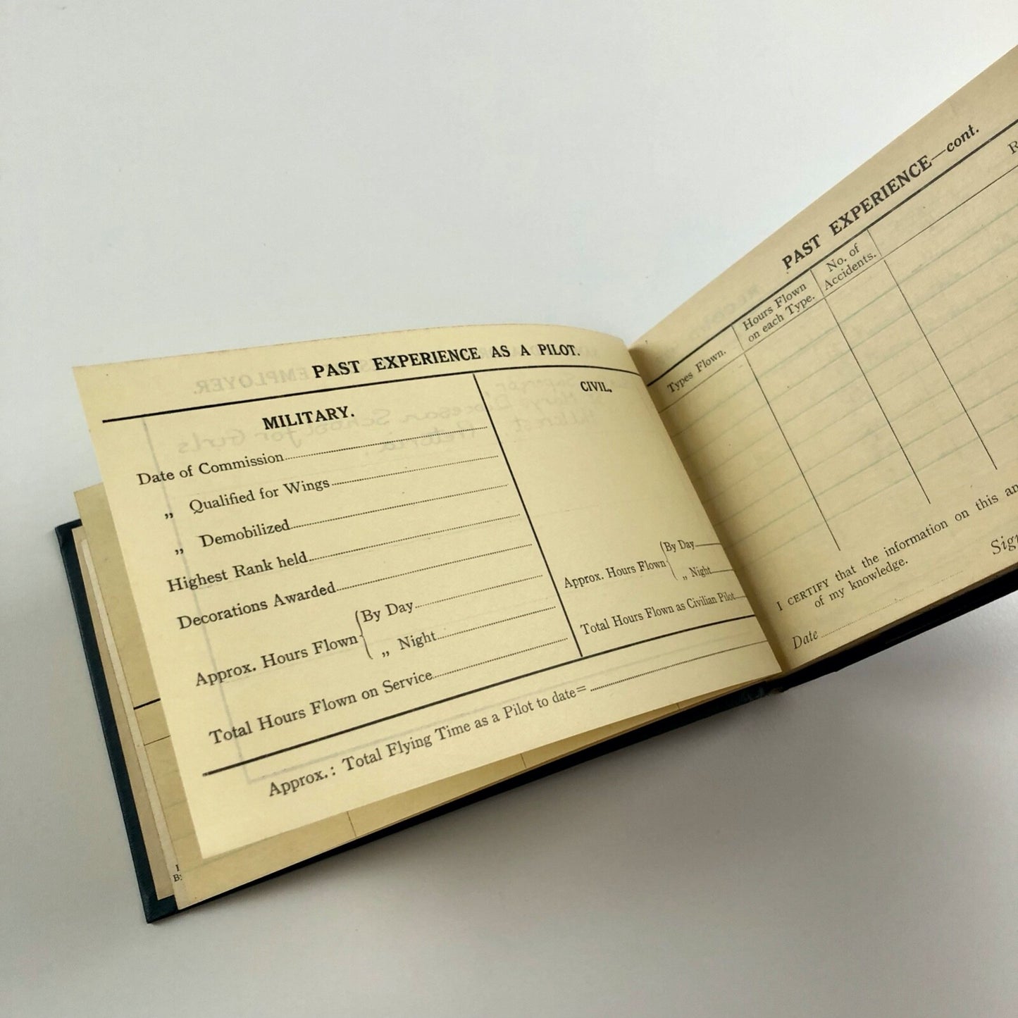 Rhona Reginalda Podd – Flight log-book from 1939