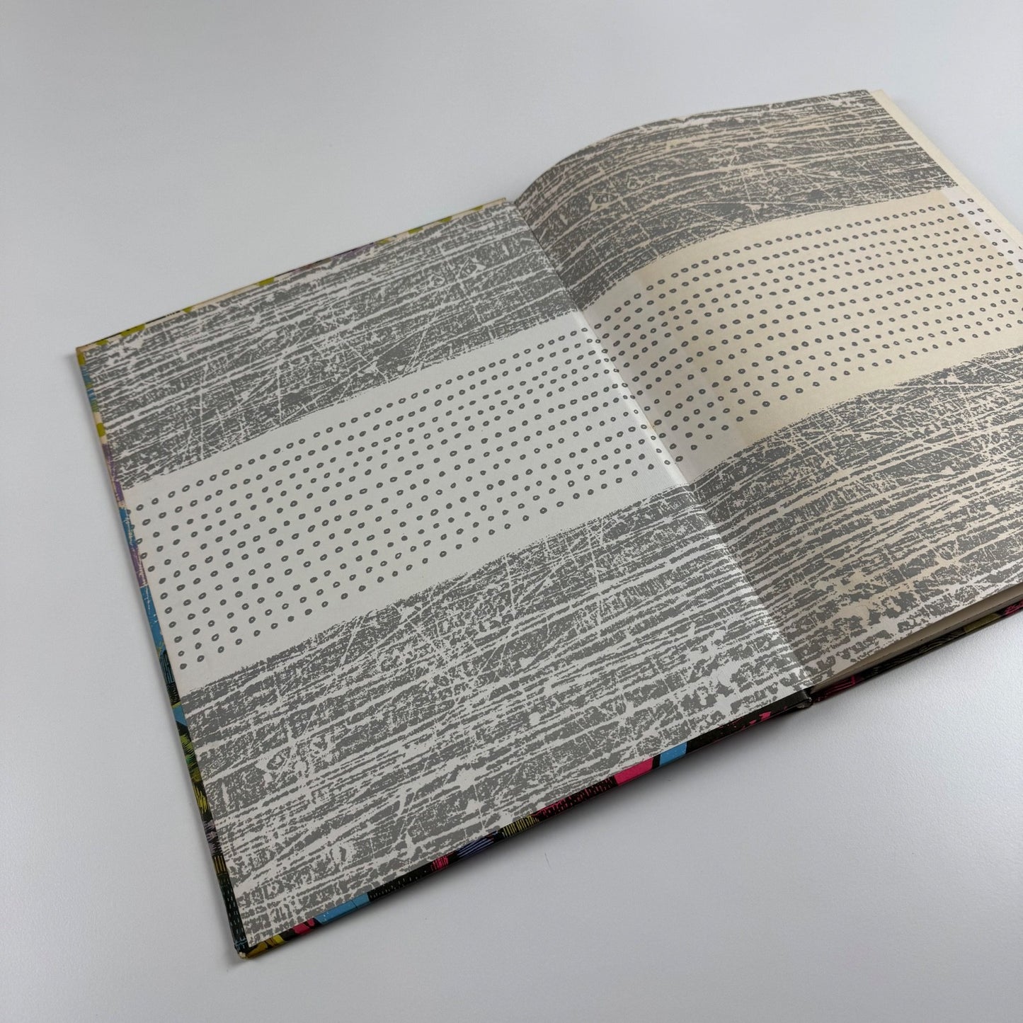 Motif 4 A Journal of the Visual Arts. March 1960 edited by Ruari McLean
