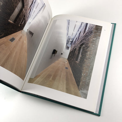 Amy Bessone / Thomas Houseago | Rennie Collection, Wing Sang, Vancouver | 2011 catalogue
