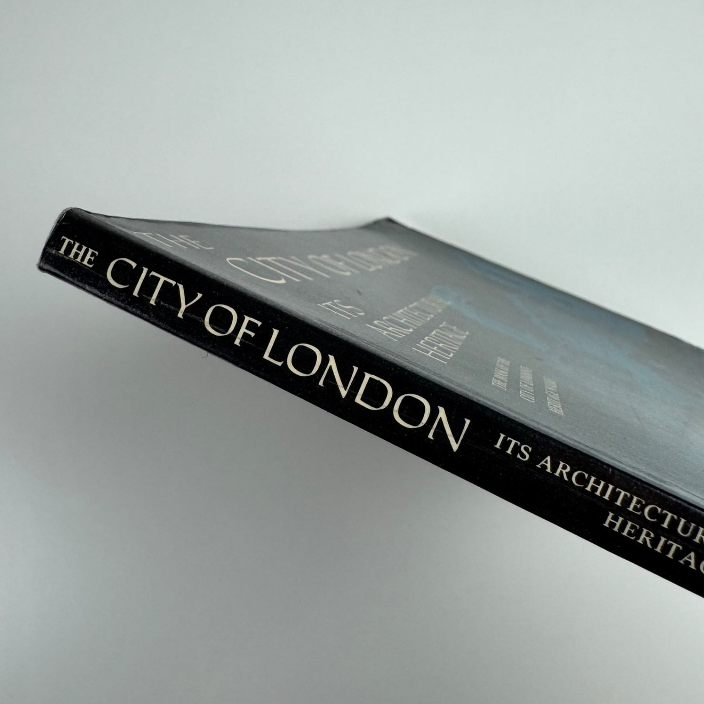 The City of London its architectural heritage by David Crawford | Woodhead-Faulkner, Commercial Union, 1976