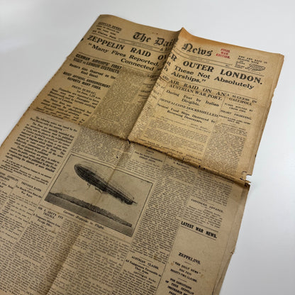 The Daily News newspaper ‘Zeppelin raid over outer London’ No 21599 1 June 1915. Final War Edition
