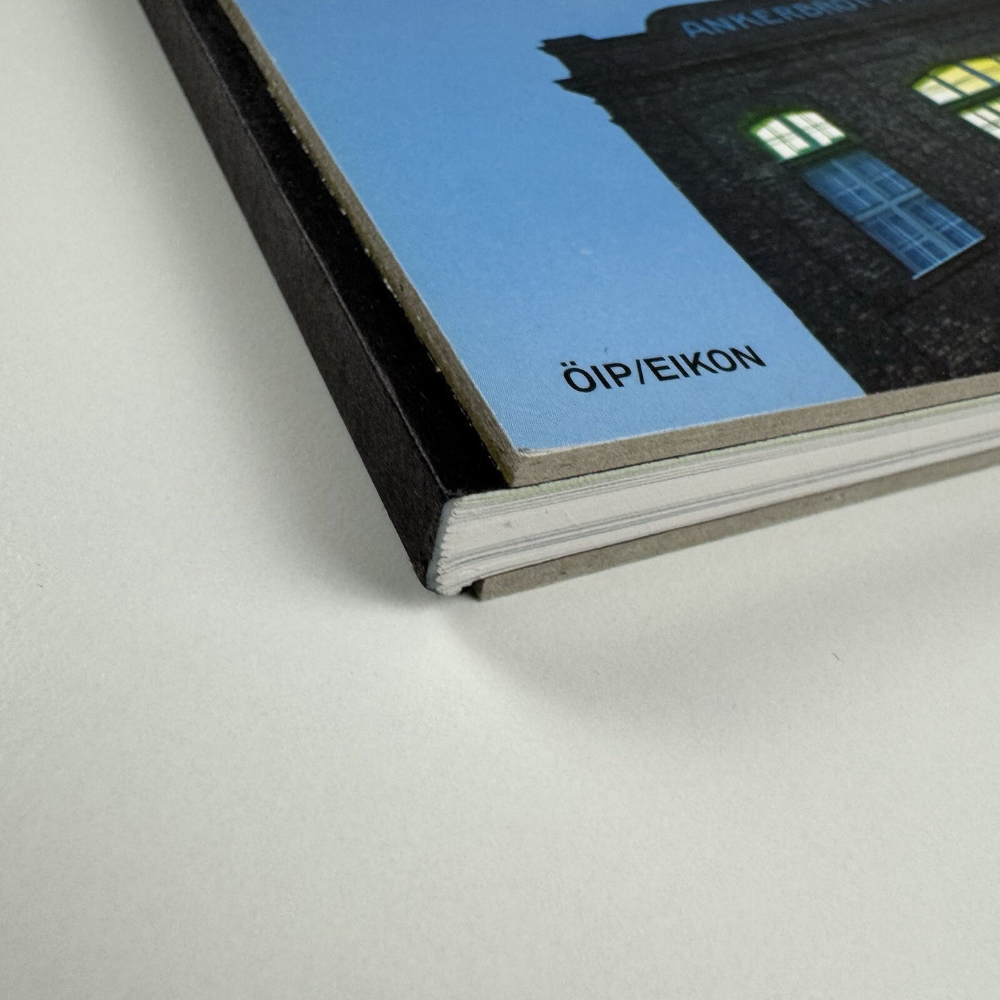 The Promise of Loss. A contemporary index of Iran | Exhibition catalogue, Galerie Hilger BrotKunsthalle, Vienna | By Shaheen Merali, 2009
