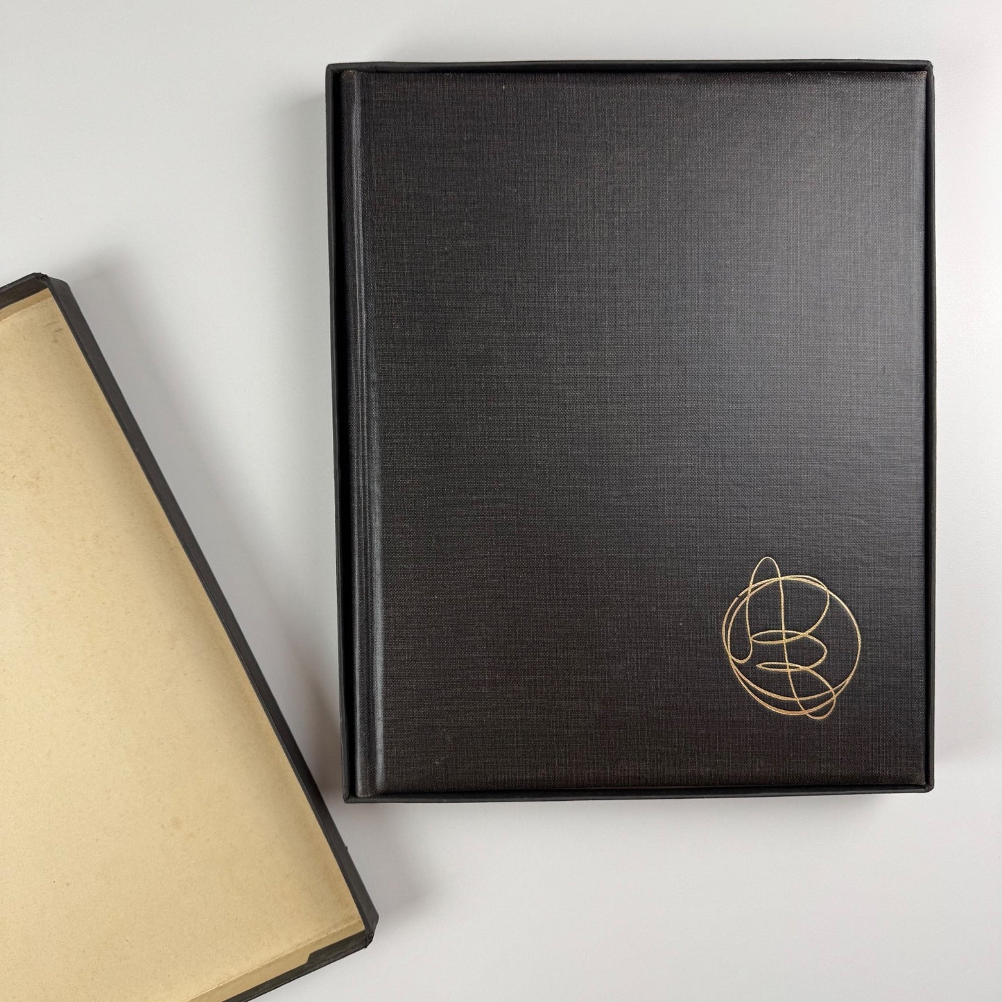 The book of Affinity by Moysheh Oyve | Jacob Epstein illus | Heinemann, 1933