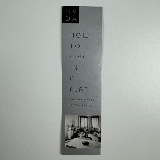 Bookmark How to live in a flat. Modern Living in the 1930s MODA 2004