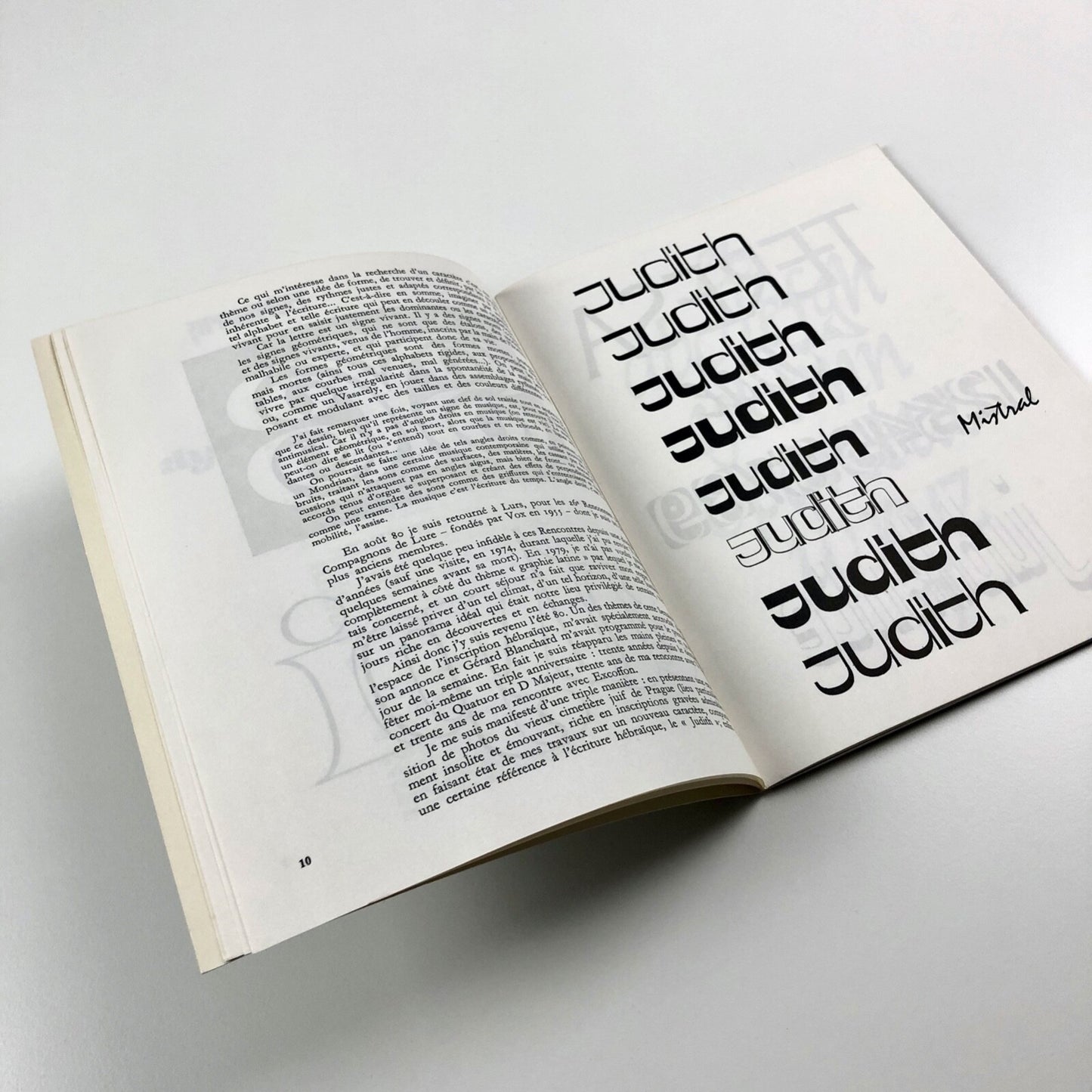 Jacques Devillers graphiste. Zodiaque, 133, July 1982