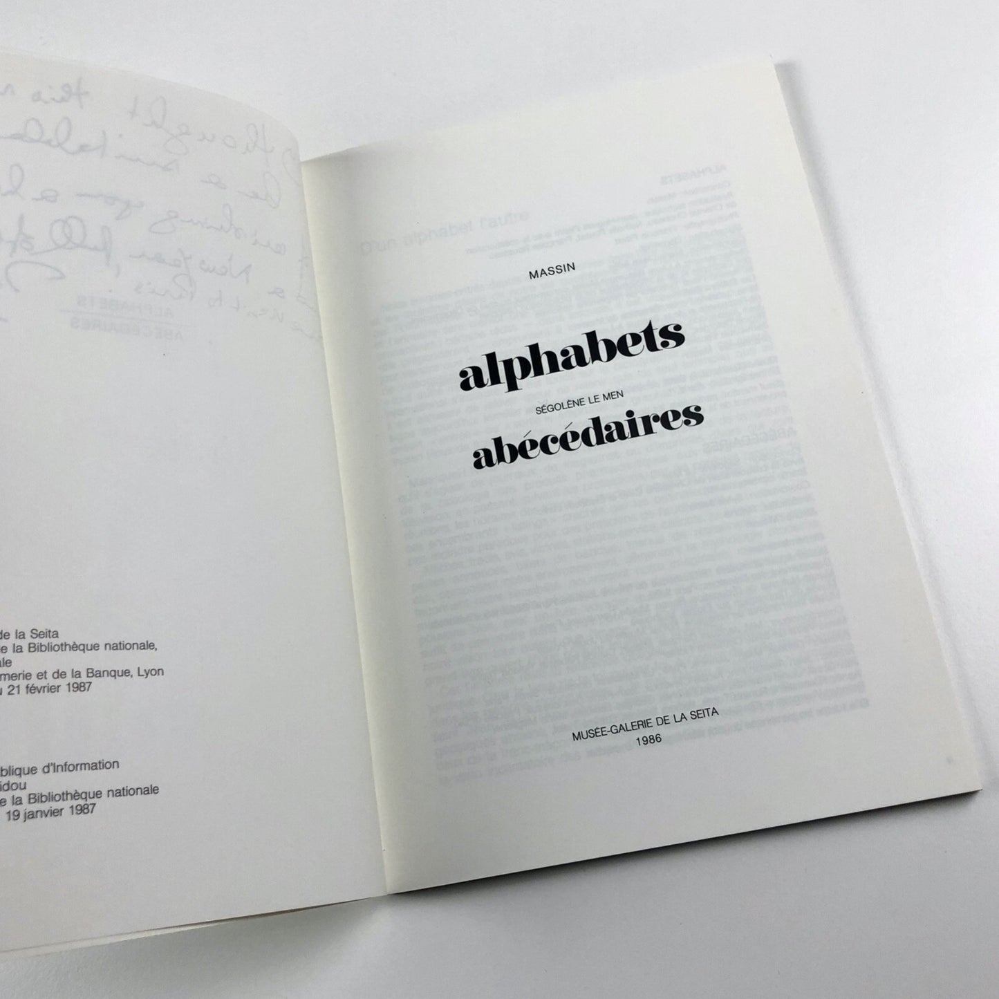 Alphabets Exposition organisée par Massin Musée Galerie de la Seita 1986/7 | Exhibition catalogue, 1987