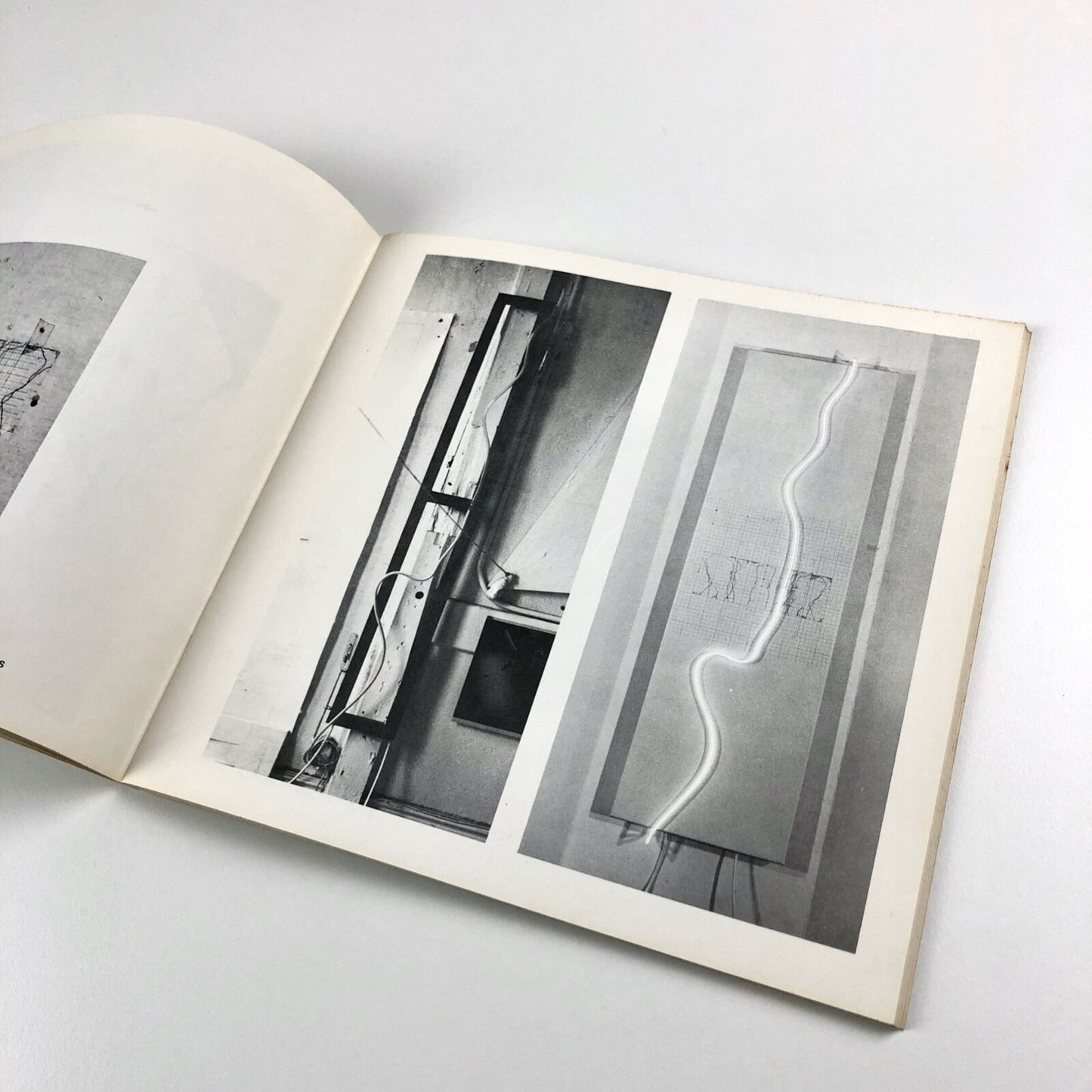 Rita Donagh – Paintings and Drawings | Whitworth Art Gallery catalogue, 1977
