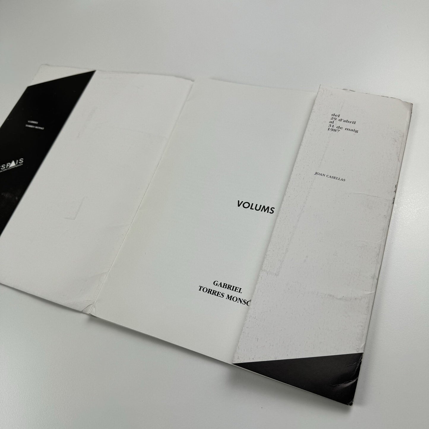 Volums. Gabriel Torres Monsó | Joan Casellas Espais Centre d'Art Contemporani, 1989 catalogue