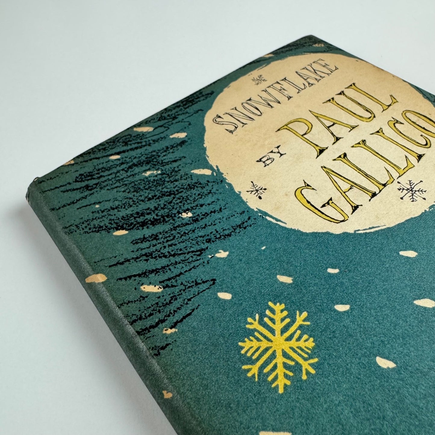 Snowflake by Paul Gallico | Michael Joseph, 1958 11th impression signed