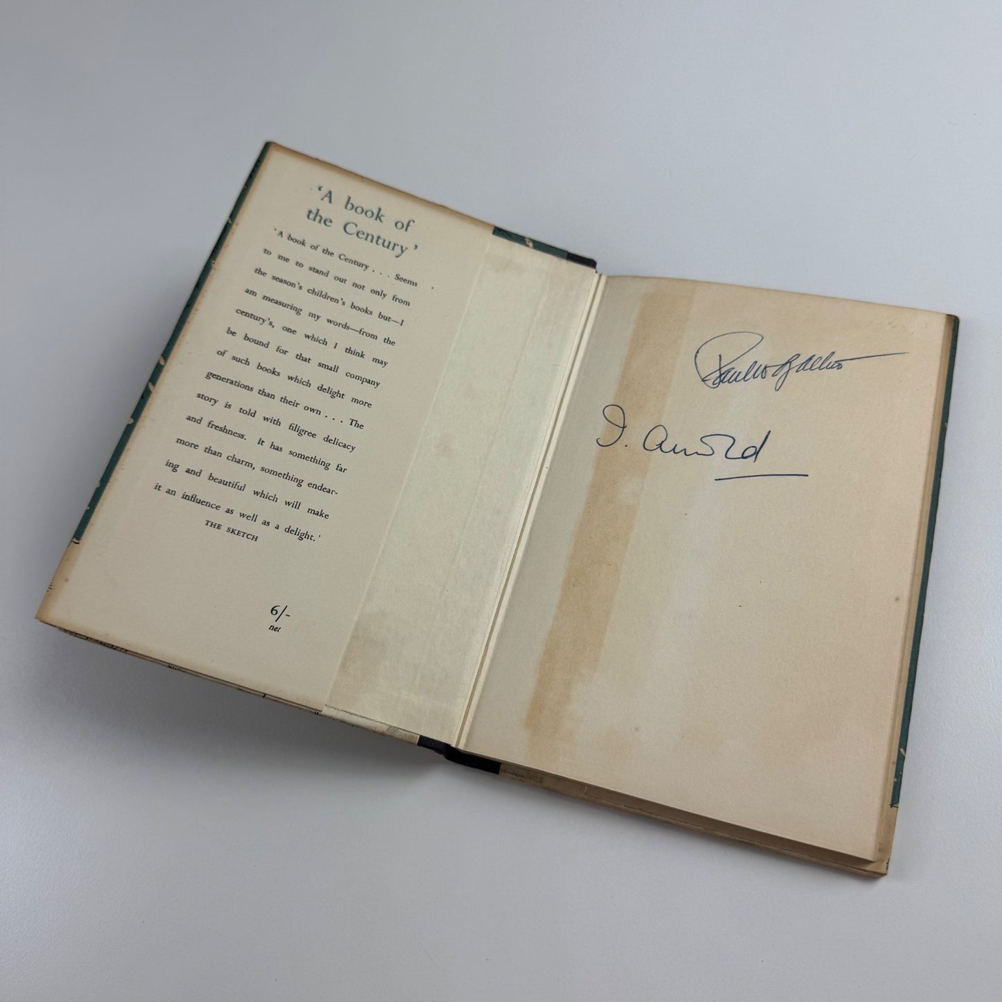 Snowflake by Paul Gallico | Michael Joseph, 1958 11th impression signed