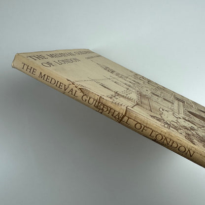 The Medieval Guildhall of London Caroline M. Barron Corporation of London, 1974