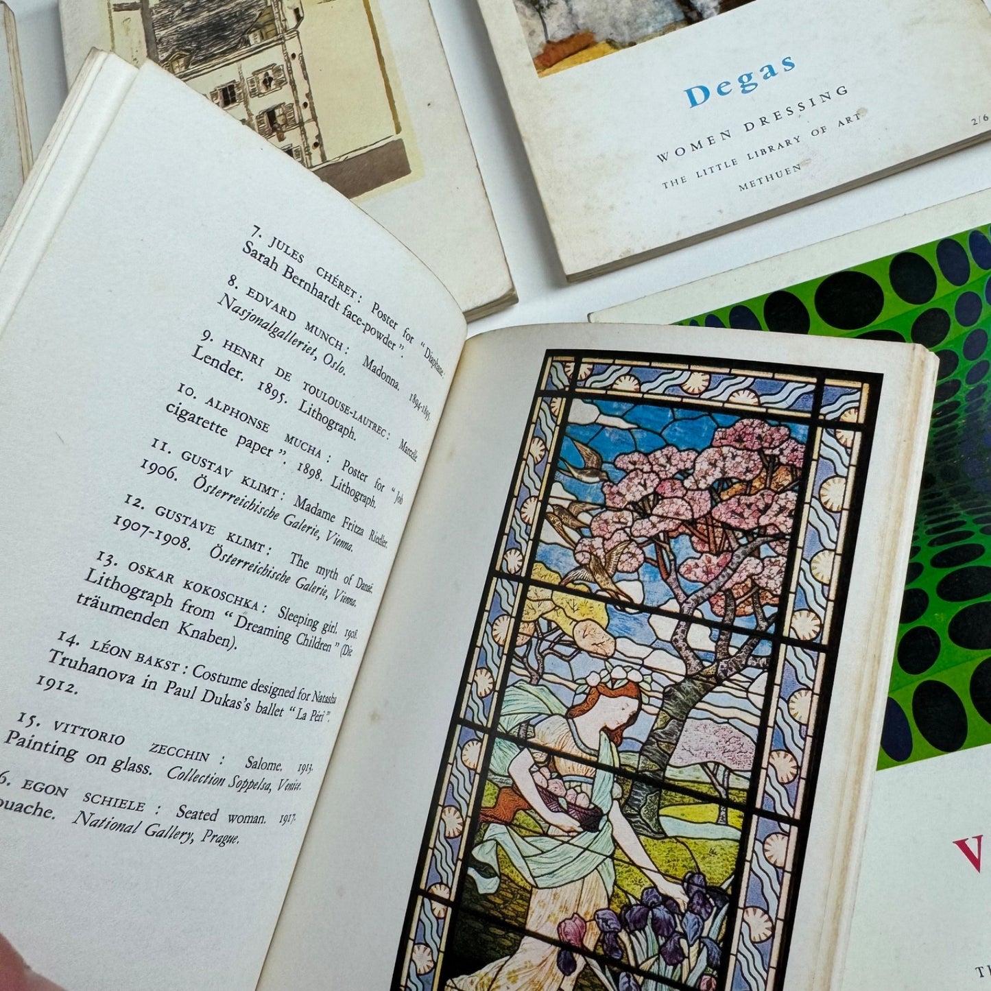 12 x Methuen Little Library of Art books art movements and artists