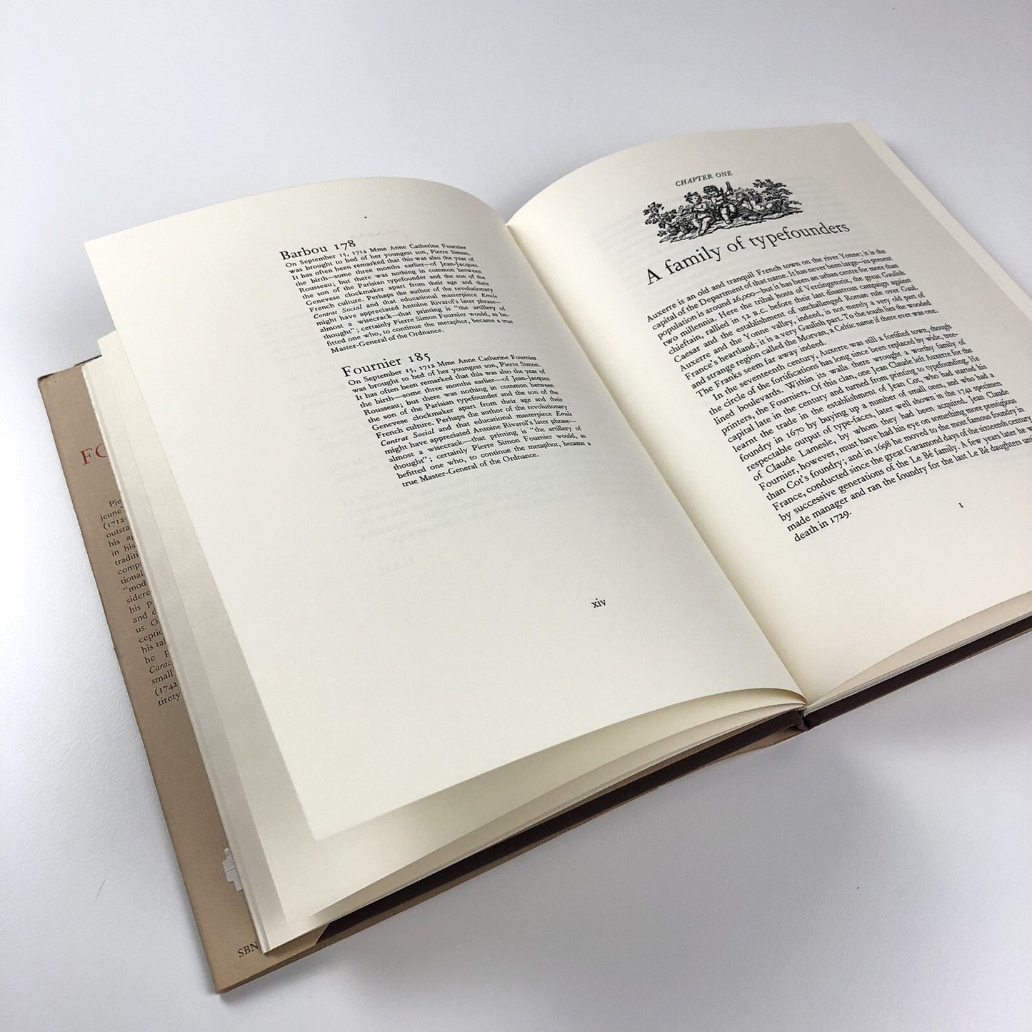 Fournier – the Compleat Typographer by Allen Hutt | Frederick Muller 1972
