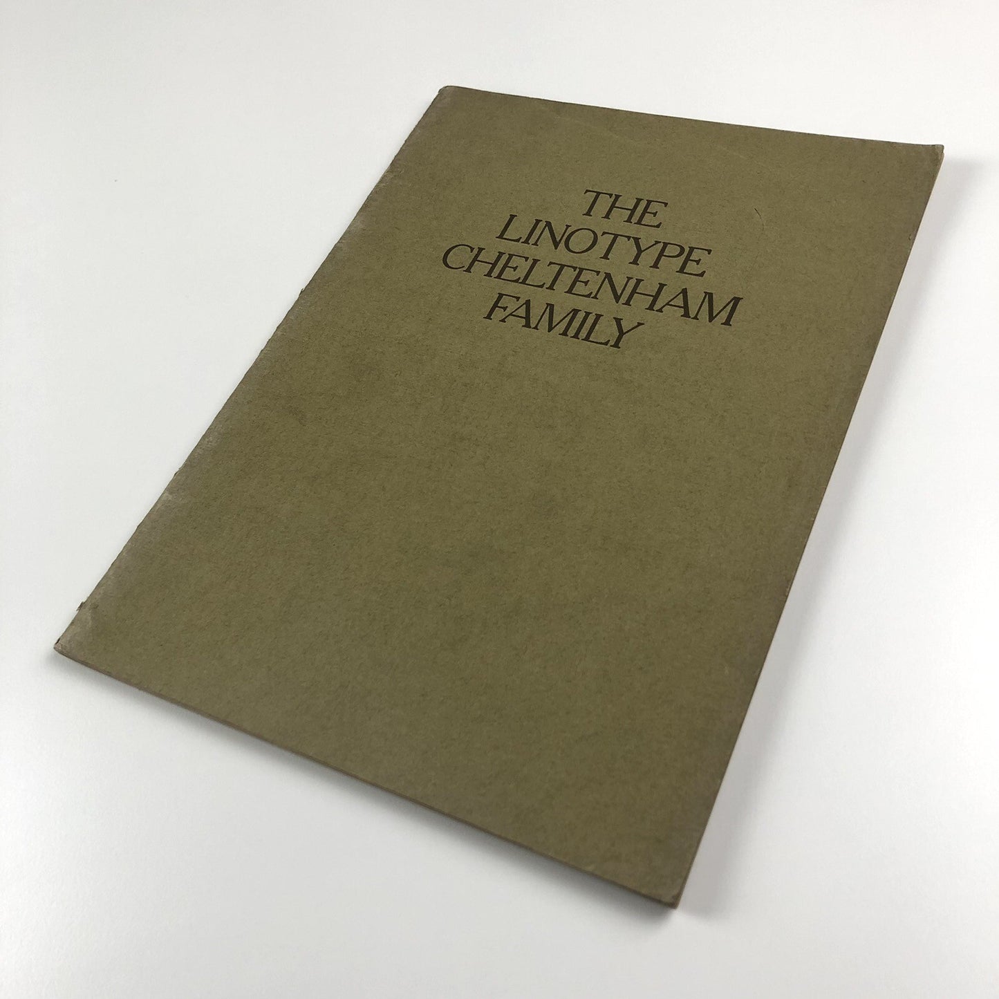 The Linotype Cheltenham Family type specimen brochure | April 1927