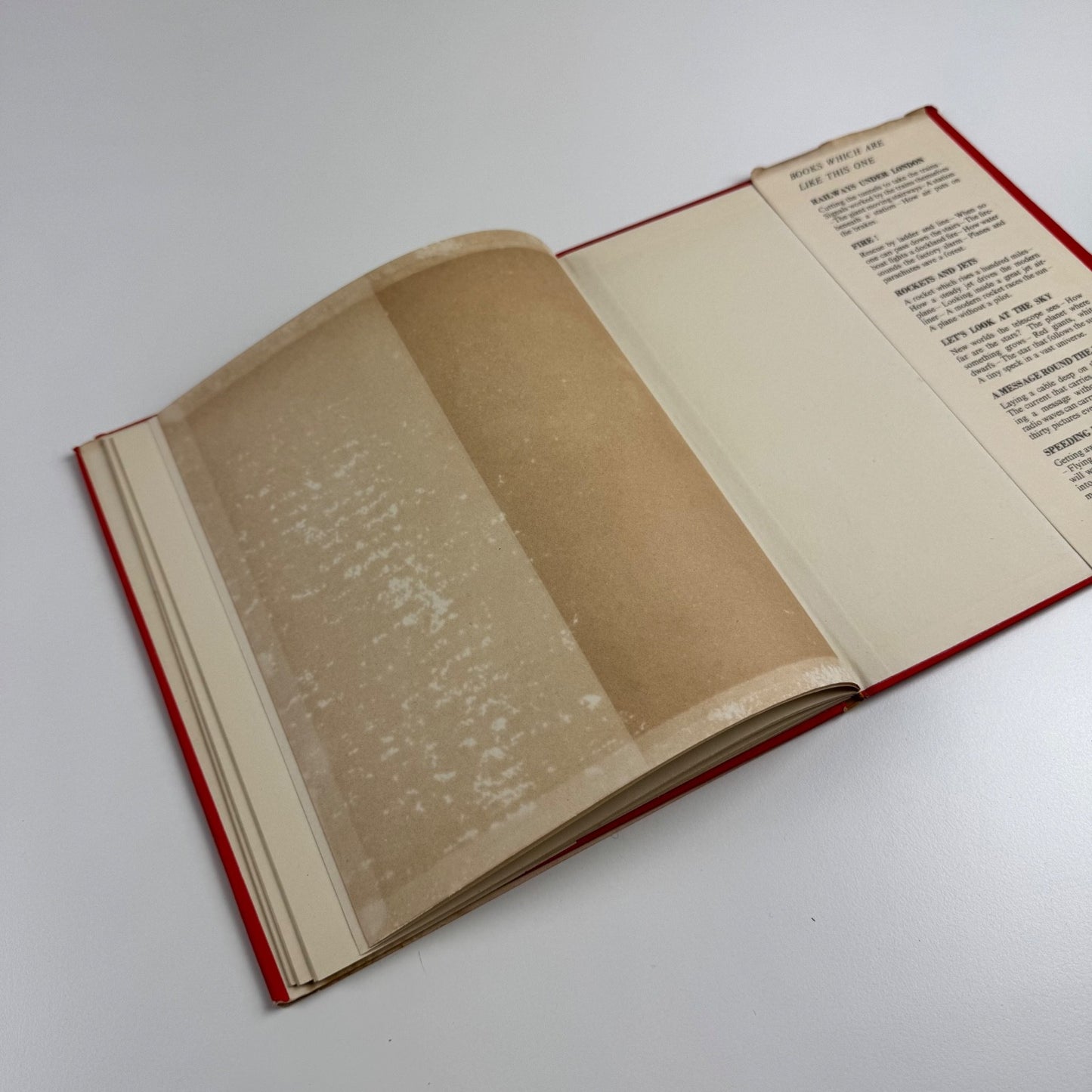 Machines which seem to think by Marie Neurath. Max Parrish, London, 1954 Isotype Institute